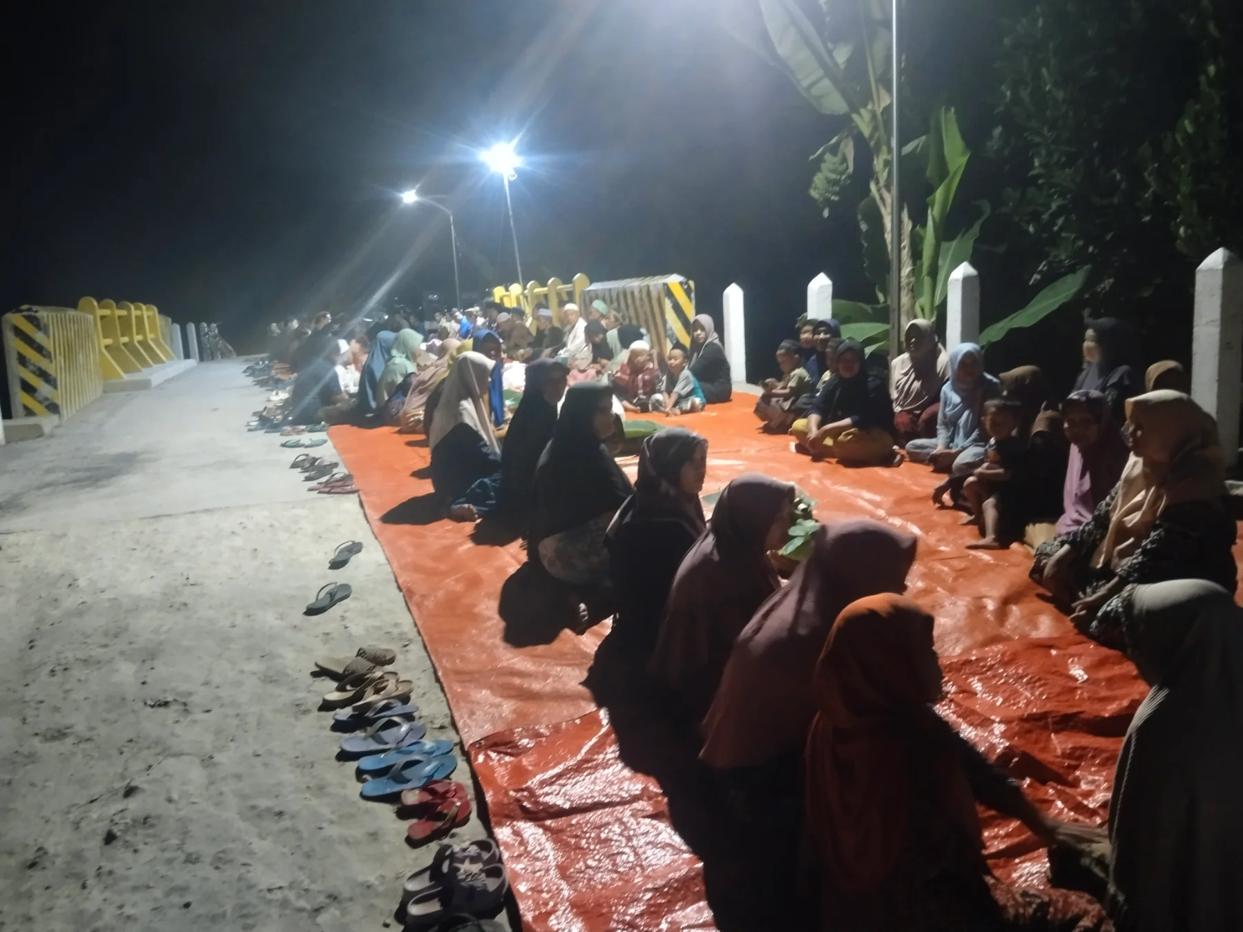 Foto 4 album Tasyakuran terbangunnya Jembatan Kedung